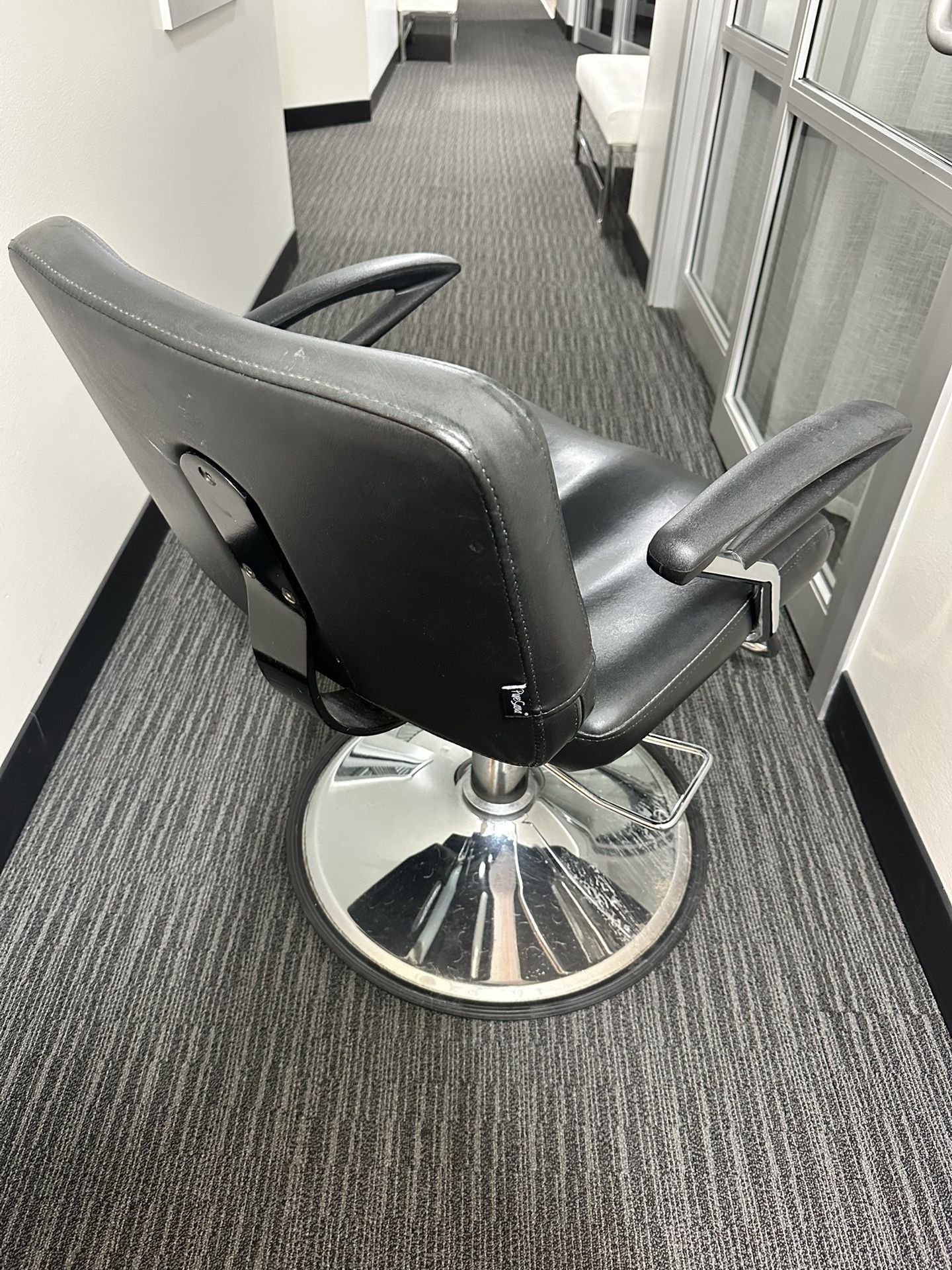 Spa / Barber / Salon Chair