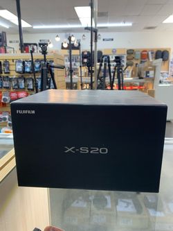 Fujifilm X-S20