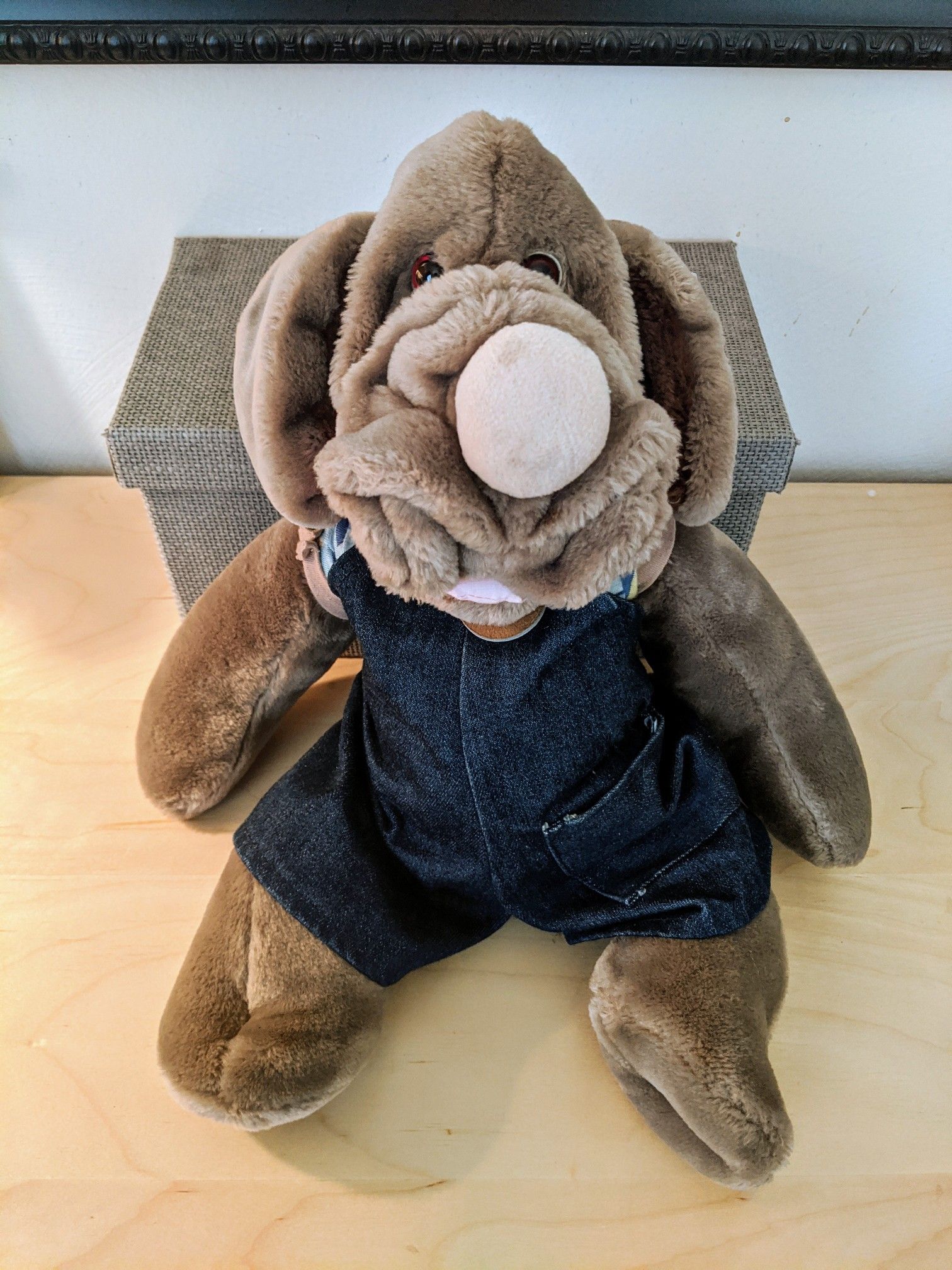 Heritage Collection Wrinkles Dog Puppet Great Condition!