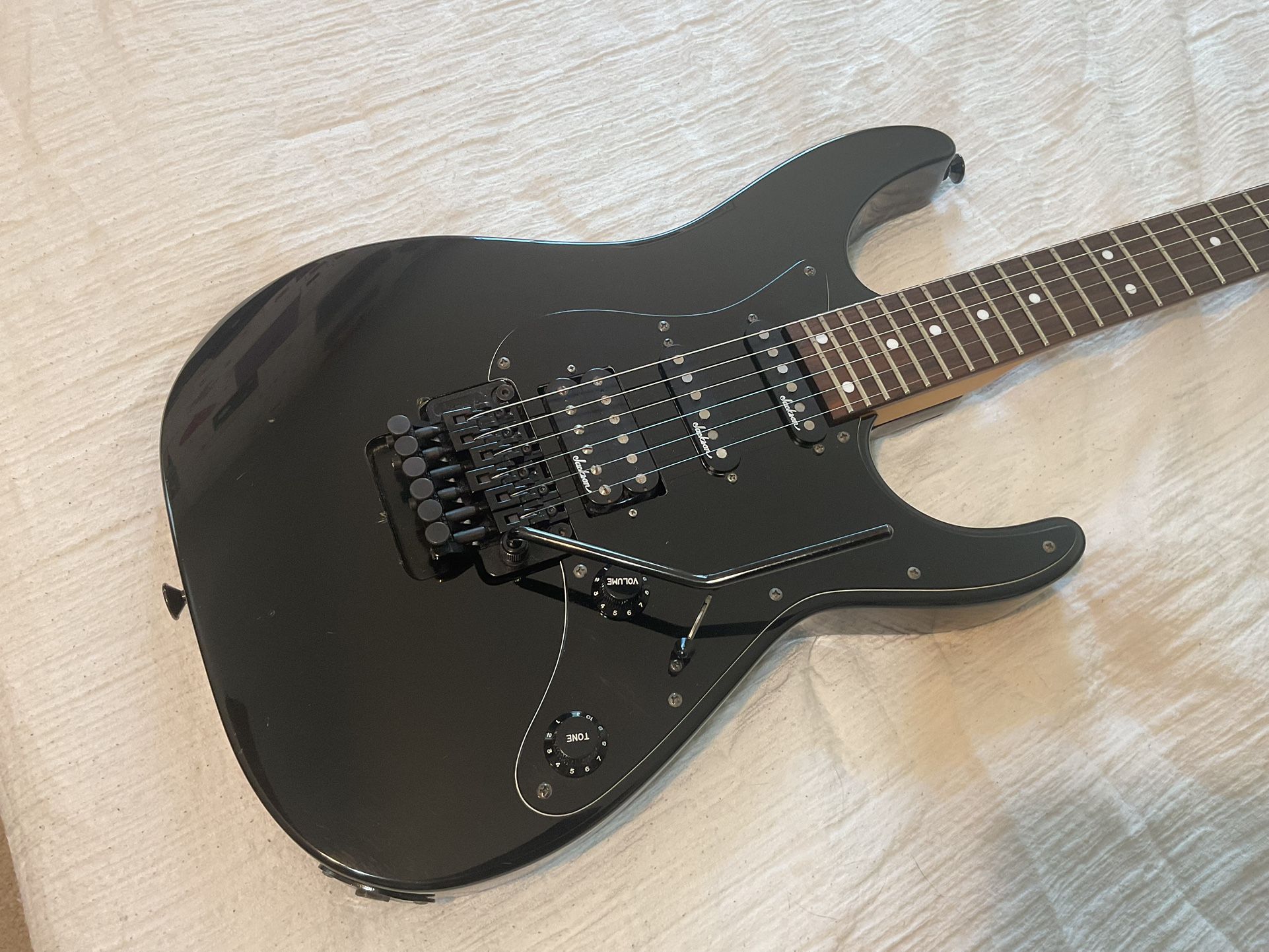 1993 MIJ Charvel Jackson Professional Series Dinky Standard. This built to shred bad boy was handcrafted at the esteemed Chushin Gakki factory in Japa