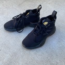 Adidas Size 8 "D Rose 773"