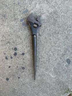 Wrench spike
