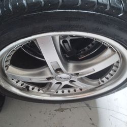 FULL SET SIZE 18 TIRES/ RIMS OFF MERCEDES 
