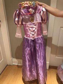 Rapunzel Disney costume with hair piece size 4/6