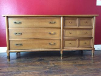 American of Martinsville MidCentury Modern Dresser/chest/media console/ storage