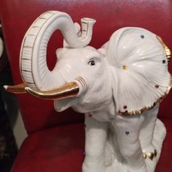 Elephant Sculpture 