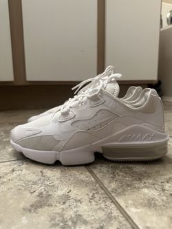 white women airmaxes