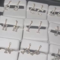 14kt diamond earrings