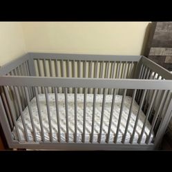 Delta Children Jordan 4-in-1 Convertible Crib - Gray