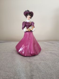 HALLMARK HOLIDAYTRADITION