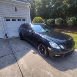 2011 Mercedes E350 Wagon 7500 Or Best Offer