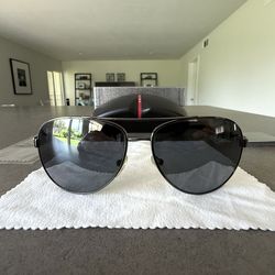 Like New Prada Aviator Men’s Sunglasses