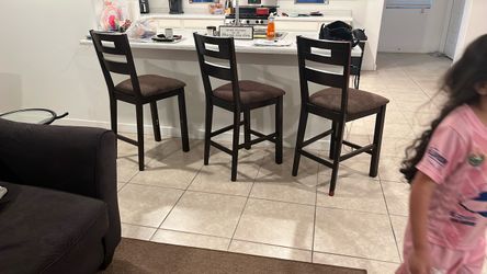 Set of 3 Counter Height Bar Stools