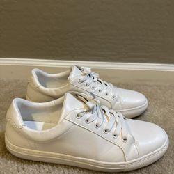 Slightly Worn Banana Republic White Sneakers Men’s Size 9.5