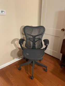 Herman Miller Mirra 2