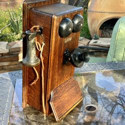 1911 western electric crank phone. model 317 S beautiful condition