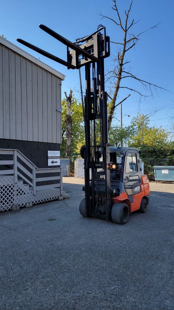 Toyota Forklift 9000lift  2010