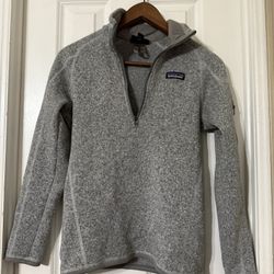 Women’s Patagonia Pullover Sweater 