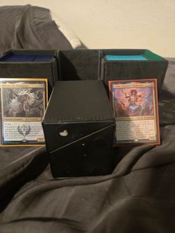 Deck boxes and commander decks