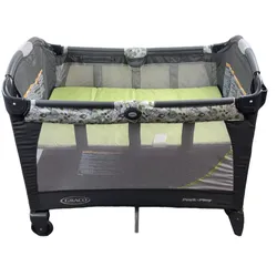 Pack and play + free lounger