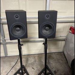 Studio Speakers 