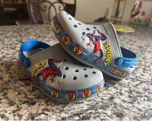 Spider-Man Crocs size J2