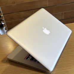 Apple MacBook Pro 13” i5/8GB/256GB SSD $140 