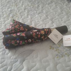 New Coach Umbrella Never Used Has Oriiginal Tags