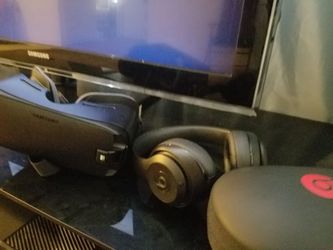 Wireless dre beats and Samsung Vr
