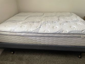 Full size mattress w/frame