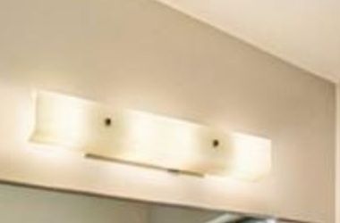 Bathroom light fixture