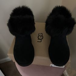 Uggs Size 8 Women’s 