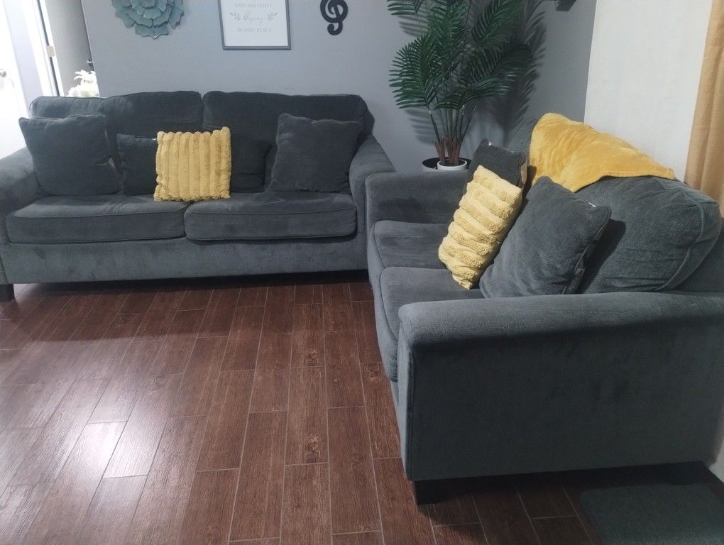 Living Room Set- Gray