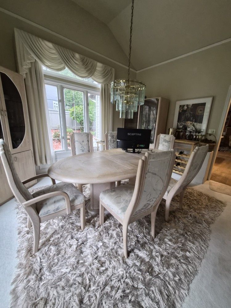 Moving: Elegant Traditional Formal Dining Room Set With 2 China Cabinets and 6 Chairs