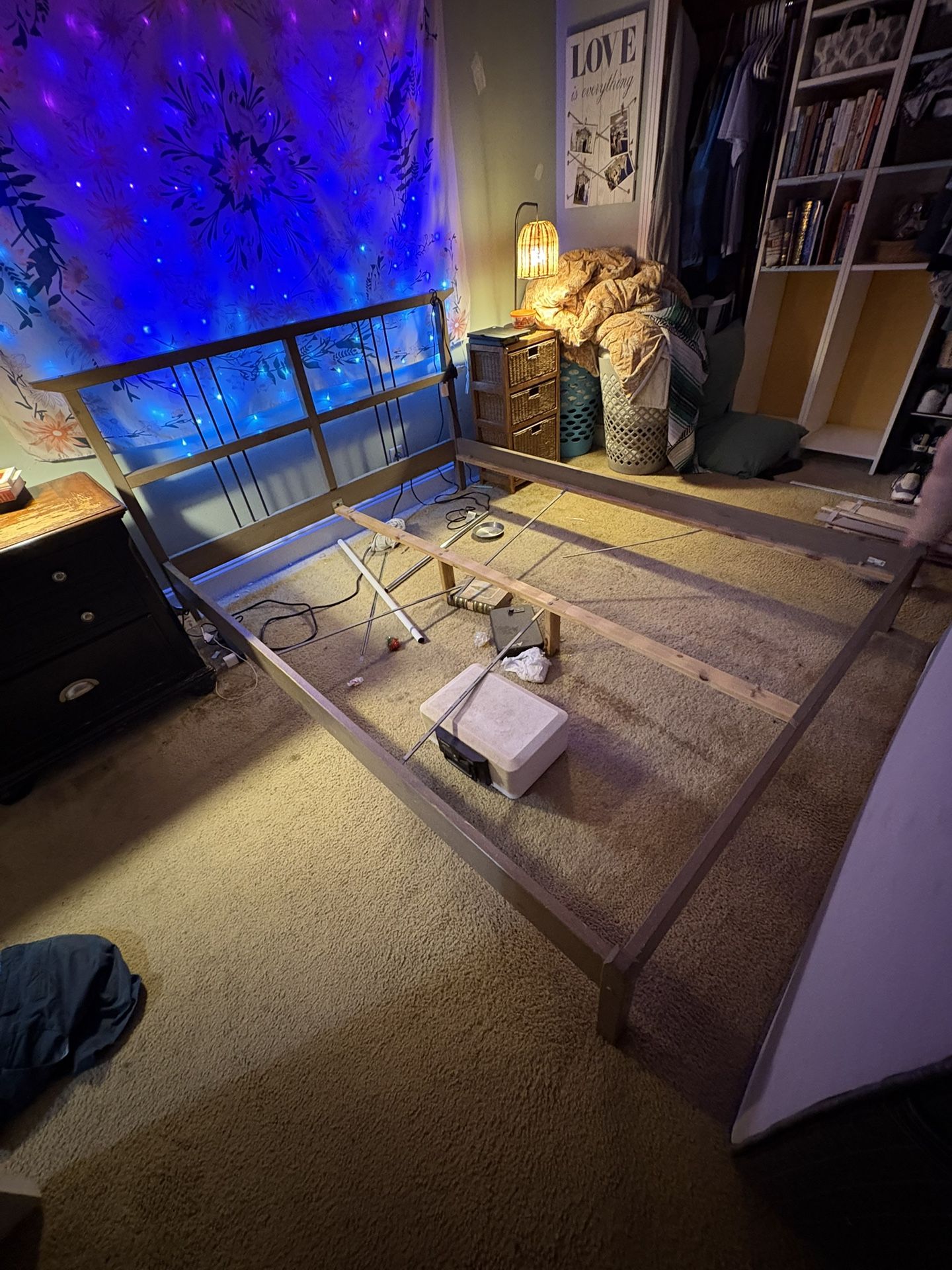 IKEA Queen Sizes Bed Frame 