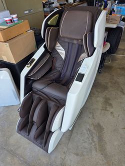 Massage Chair (New)