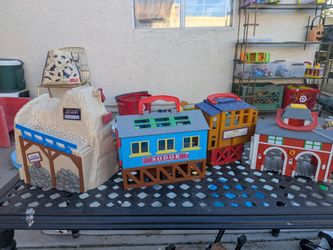 Old Thomas the train carry on playset