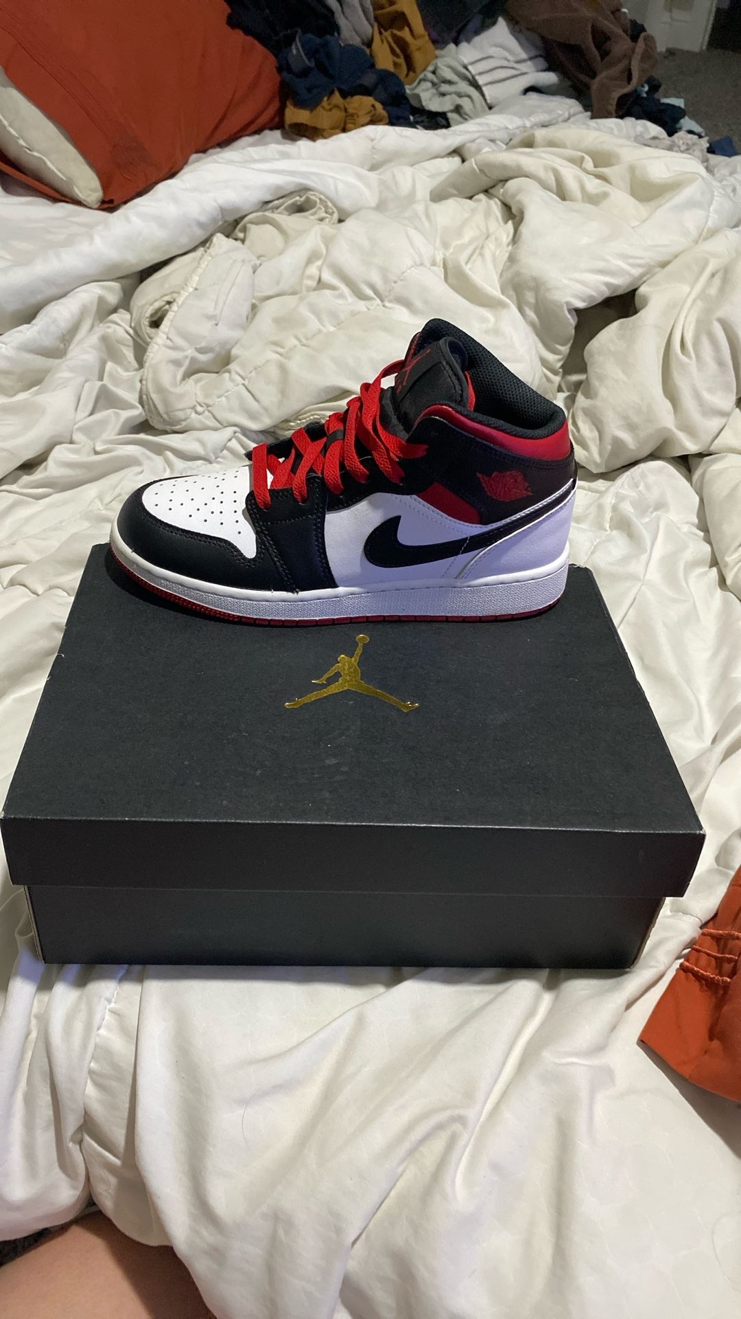 Air Jordan 1 Mid (gs)