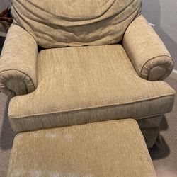 Almost New Comfy Chair