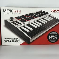 AKAI MPK Mini - Compact MIDI Keyboard Controller - Like New!