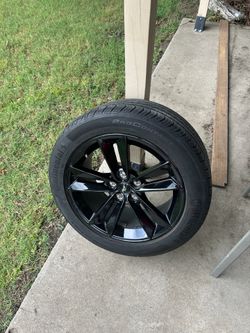 Set of 4 mustang gt wheels and tires