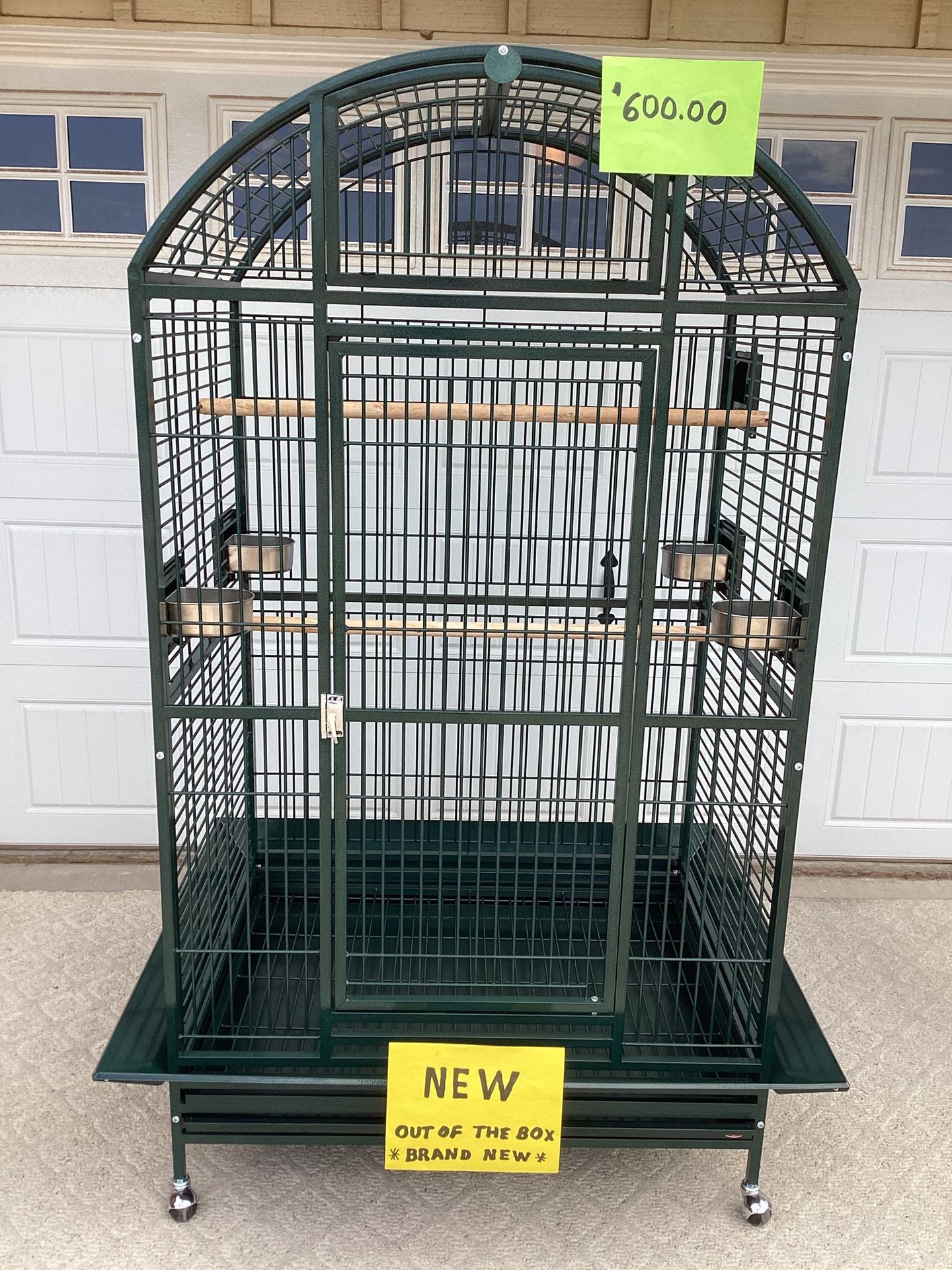 Parrot / Macaw HQ DomeTop Cage