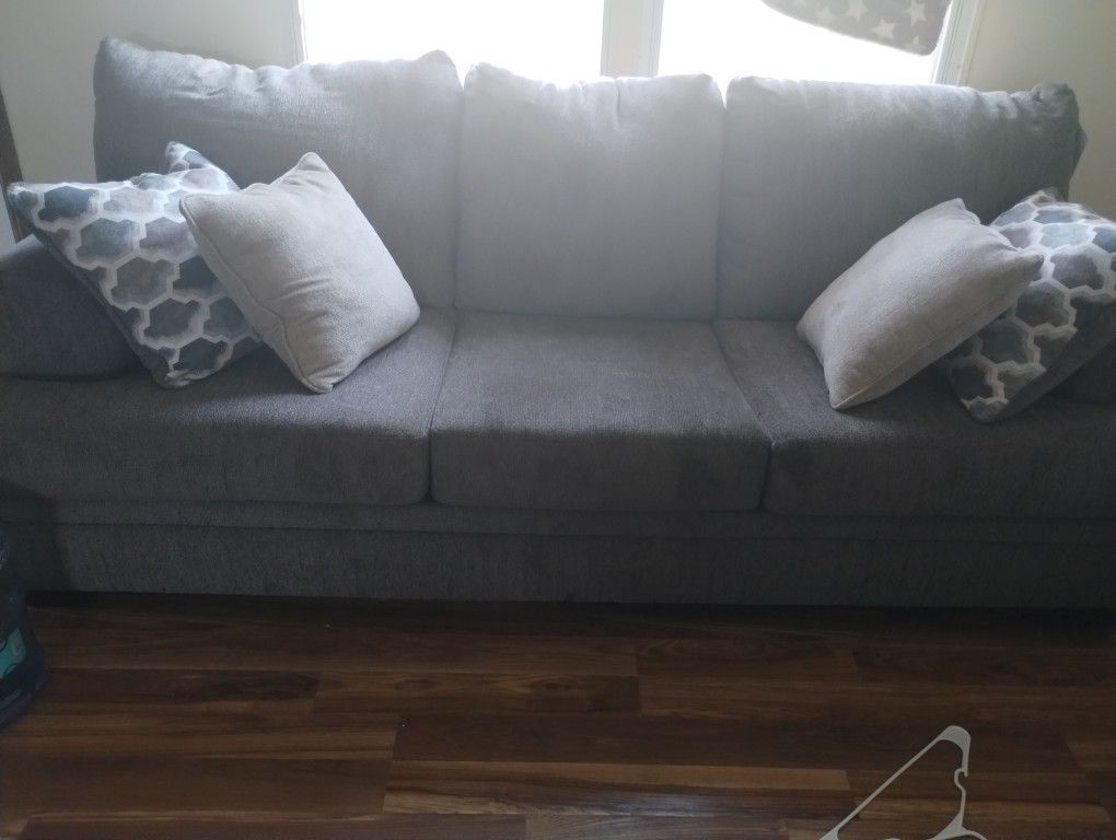 New Couch & Love  Seat ( Ashley Furniture)