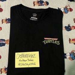 Funko Pop Shirt Size XL Ninja turtles 