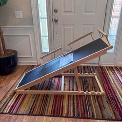 NEW 55" L Pet Ramp w/ Rails Dog/Cat Ramp w/ 5 Adjustable Heights -$135 Retail