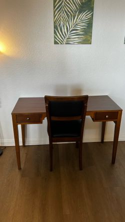 Desk set + chair