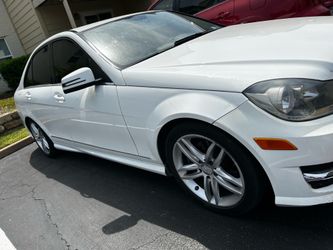 2014 Mercedes c250 Trade/Sell