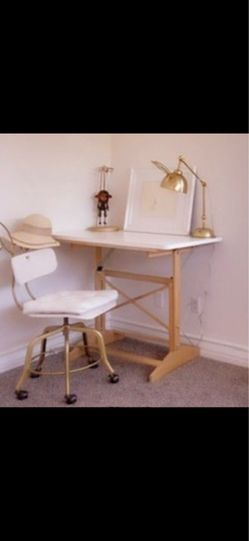 Pottery Barn Teen chair rare off white with gold bunny ears