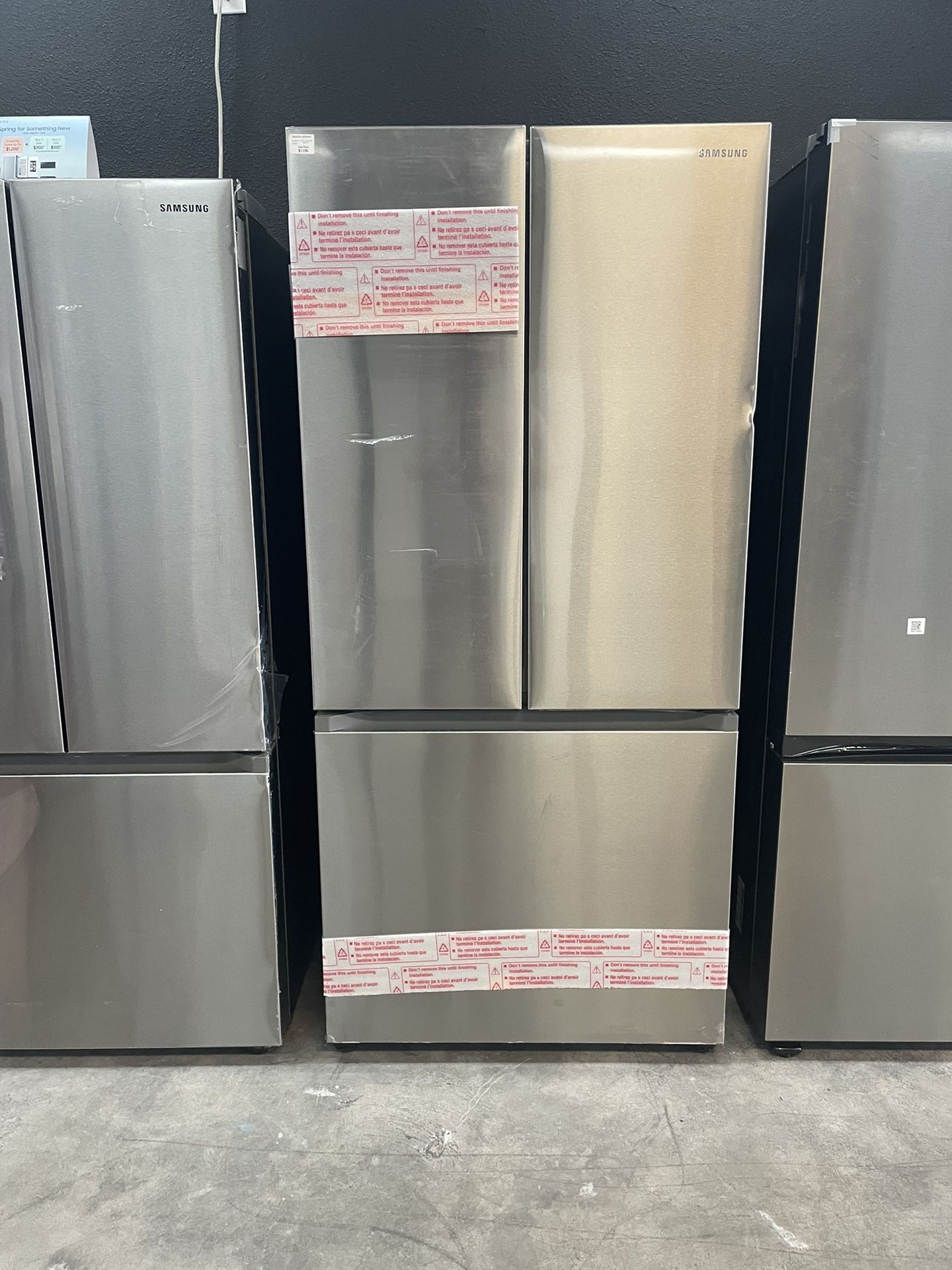 32” Samsung French Door Plain Face Refrigerator With Ice Maker Apt Size