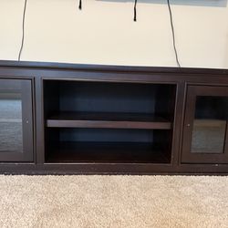 Entertainment stand